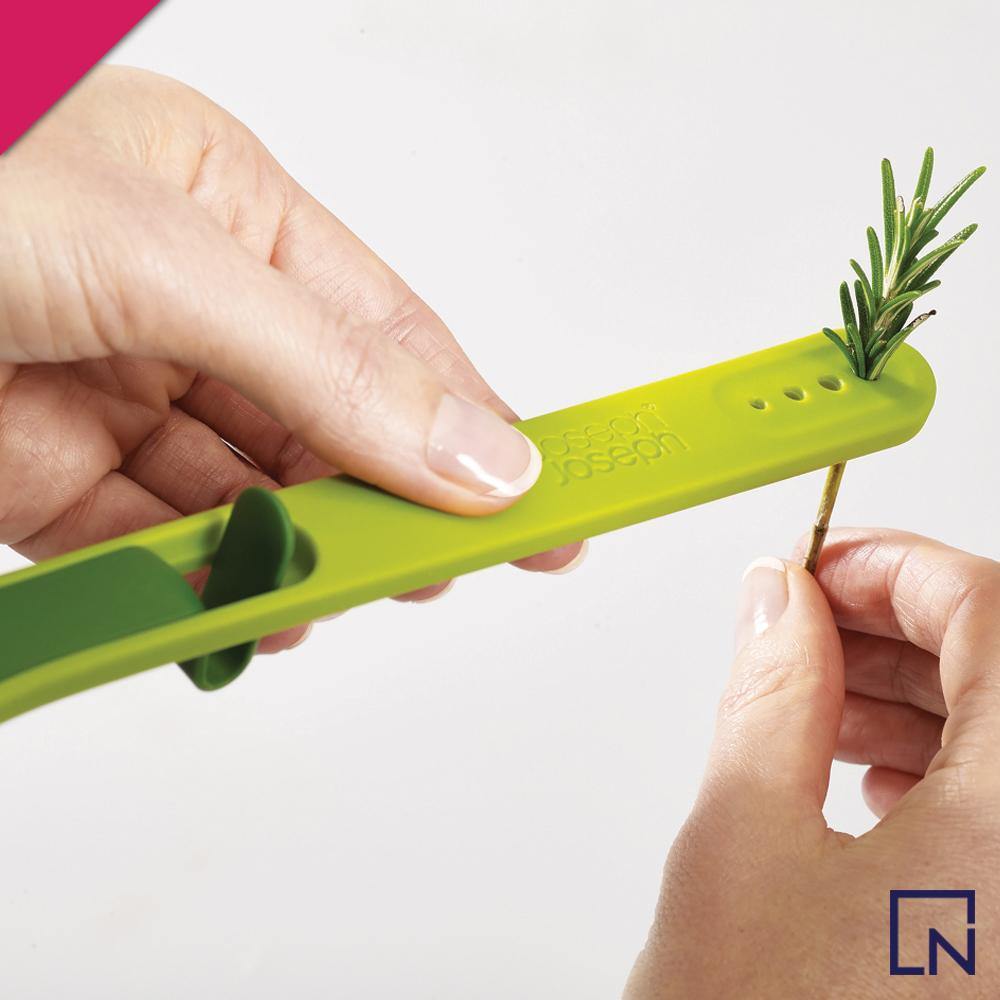 mutifunction infuser spoon, joseph joseph infuser, infuser, taste infuser, herb infuser, leaf stripper, leaf remover, gadgets, kitchen gadgets, kitchen tools